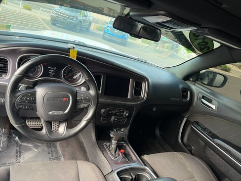Used 2018 Dodge Charger R/T Scat Pack RWD image 12