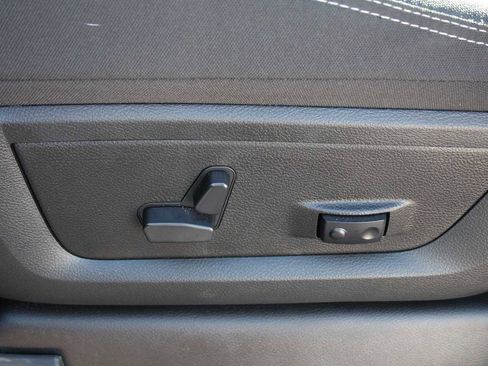 New 2025 RAM 2500 Big Horn AWD/4WD image 29