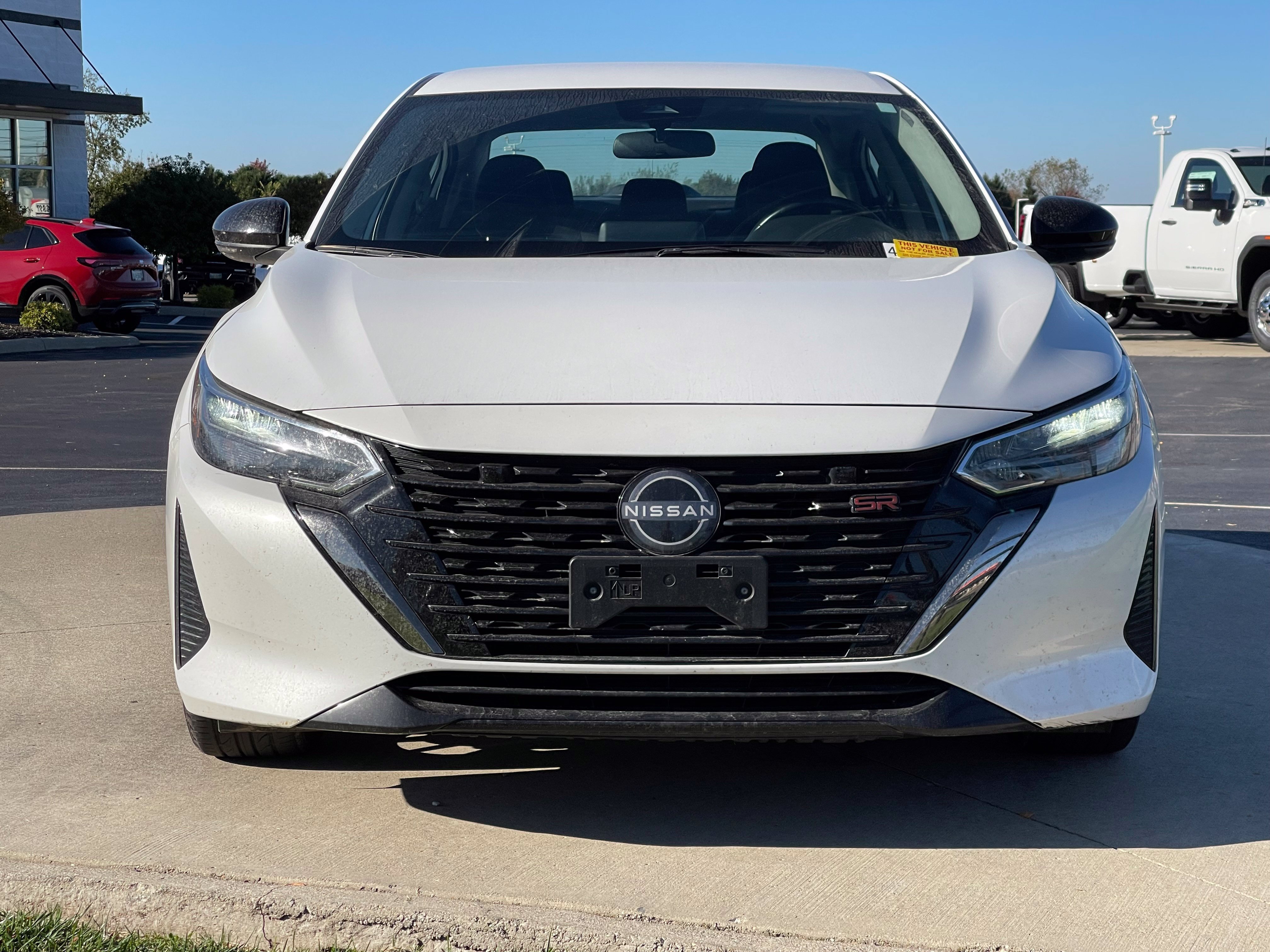 Used 2025 Nissan Sentra SR FWD image 2