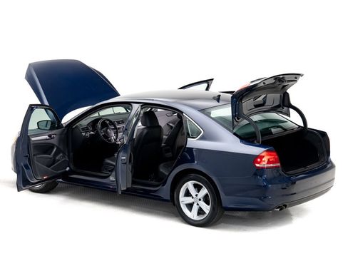 Used 2014 Volkswagen Passat 1.8T Wolfsburg Edition FWD image 28