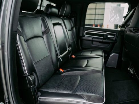 Used 2025 RAM 3500 Laramie image 11