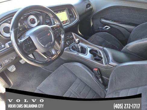 Used 2020 Dodge Challenger R/T image 25