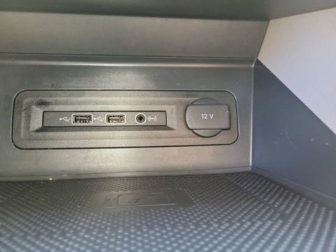 Used 2021 Volkswagen Atlas SE w/ Panoramic Sunroof Package FWD image 31