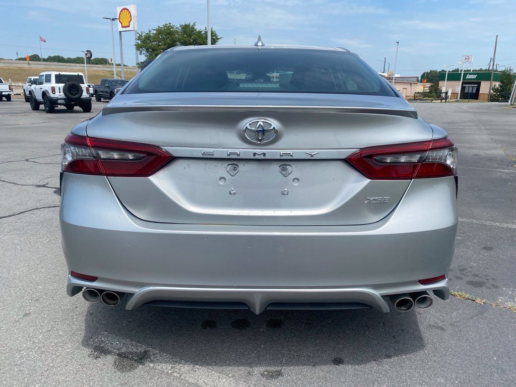 Used 2024 Toyota Camry XSE FWD image 6
