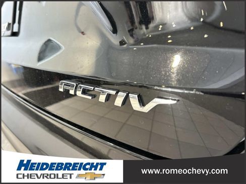 Used 2024 Chevrolet Trax ACTIV w/ Sunroof Package FWD image 36