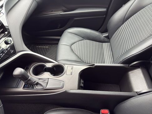 Used 2017 Ford Escape SE w/ Equipment Group 201A image 24