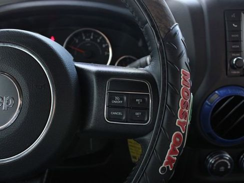 Used 2017 Jeep Wrangler Unlimited Sport image 10