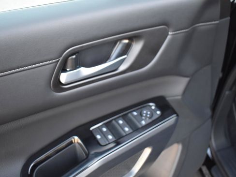 New 2026 Nissan Pathfinder SL image 19