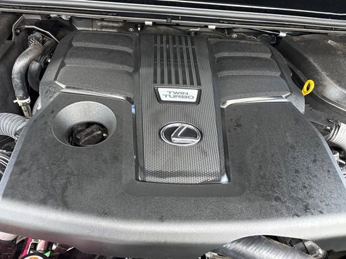Used 2025 Lexus GX 550 w/ Accessory Package (Z1) AWD/4WD image 10