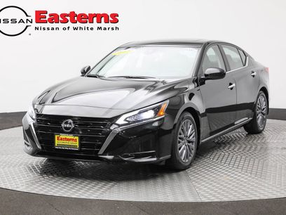 Used 2023 Nissan Altima 2.5 SV w/ SV Premium Package