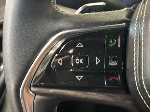Used 2023 Jeep Grand Cherokee L Overland AWD/4WD image 27