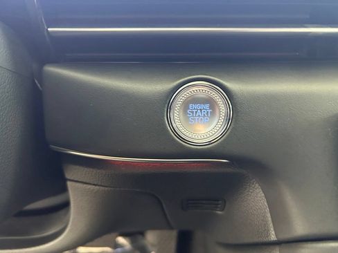 Used 2025 Genesis GV80 2.5T Standard AWD/4WD image 48