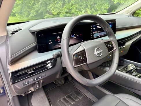 Used 2025 Nissan Murano SL w/ Cargo Package AWD/4WD image 28