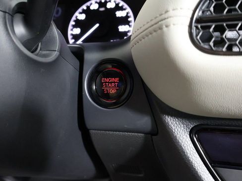 Certified 2026 Honda HR-V LX image 37