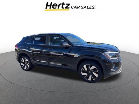 Used 2025 Volkswagen Atlas Cross Sport SE image 1