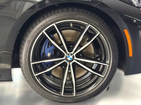 Used 2023 BMW 330i xDrive Sedan w/ M Sport Package AWD/4WD image 11