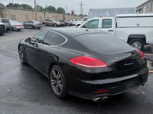Used 2014 Porsche Panamera S RWD image 7