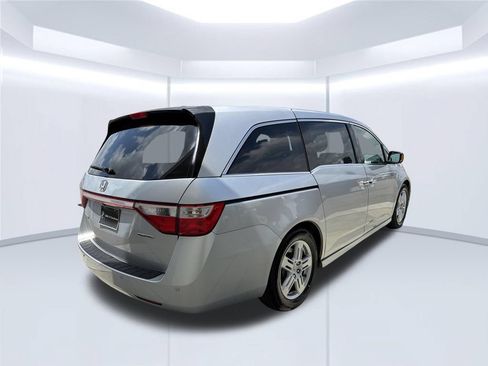Used 2013 Honda Odyssey Touring image 6