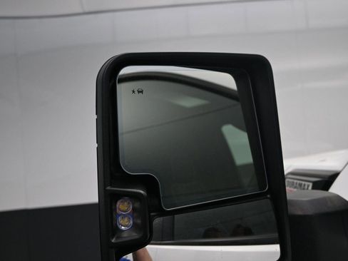 Used 2026 GMC Sierra 2500 AT4X image 21