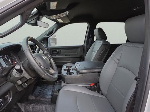 New 2026 RAM 3500 Tradesman image 18