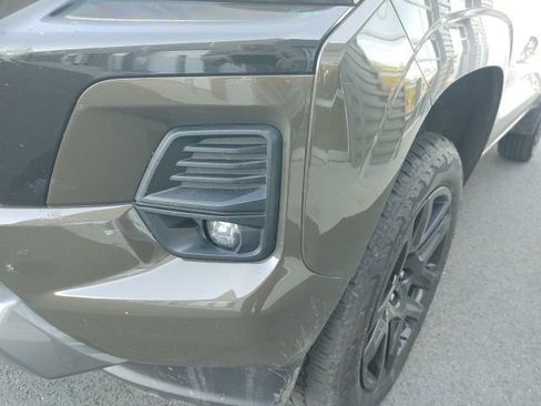 Used 2024 Chevrolet Colorado Z71 w/ Z71 Convenience Package 2 image 11