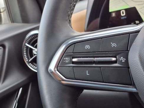 Used 2025 Chevrolet Equinox ACTIV w/ Safety and Technology Package image 12