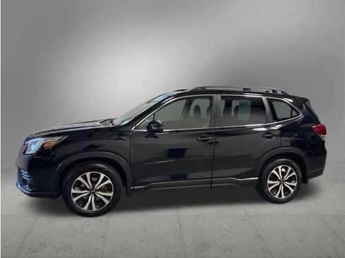 Used 2023 Subaru Forester Limited AWD/4WD image 2