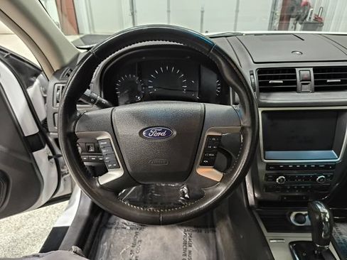 Used 2010 Ford Fusion SEL FWD image 25
