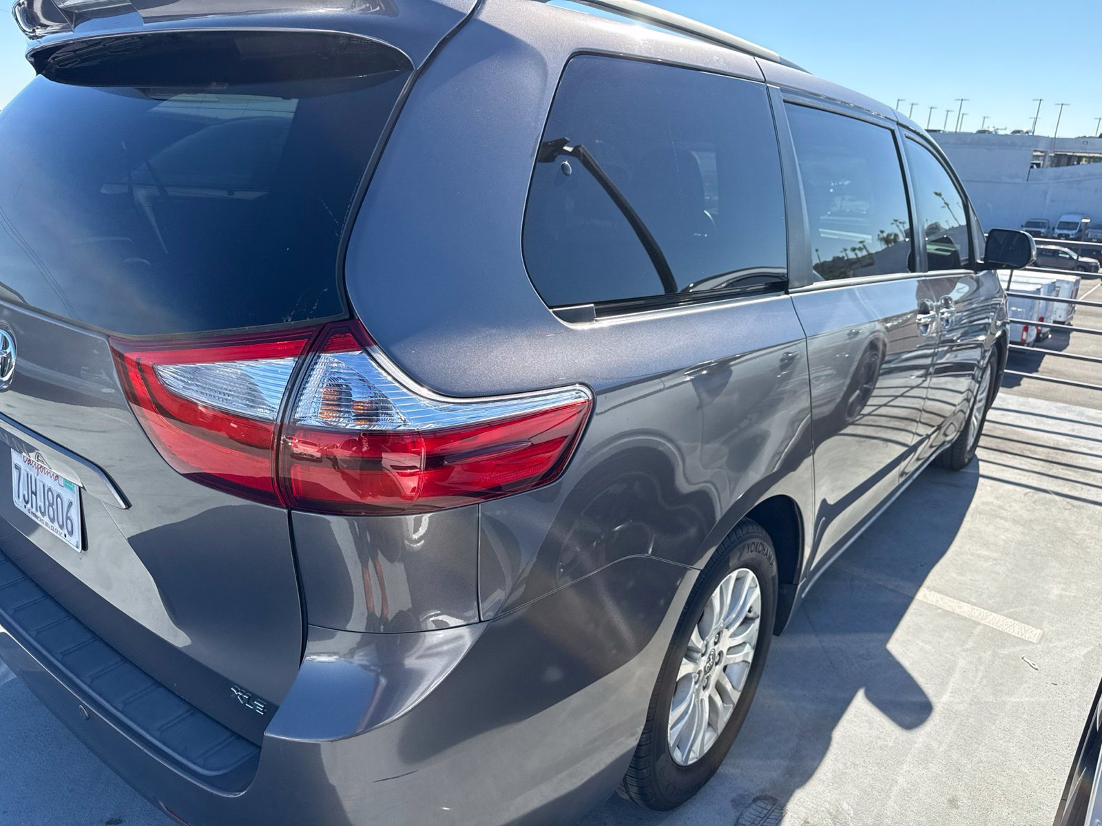 Used 2015 Toyota Sienna XLE w/ XLE Navigation Package FWD image 10