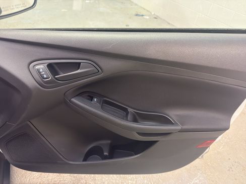 Used 2016 Ford Focus S image 20