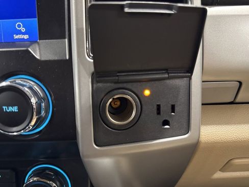 Used 2021 Ford F250 Lariat w/ FX4 Off-Road Package image 41