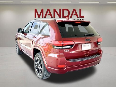 Used 2022 Jeep Grand Cherokee Laredo X AWD/4WD image 8