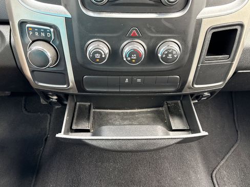 Used 2019 RAM 1500 Classic SLT RWD image 22