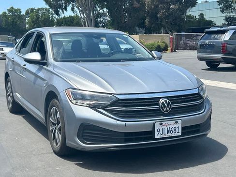 Used 2024 Volkswagen Jetta S FWD image 4