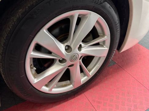 Used 2015 Nissan Altima 2.5 SV w/ Convenience Package FWD image 33
