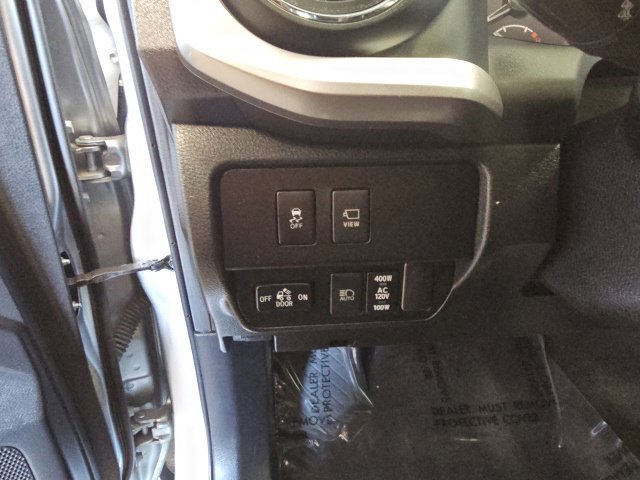 Used 2022 Toyota Tacoma Limited AWD/4WD image 19