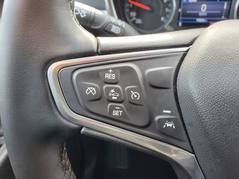Used 2023 Chevrolet Equinox LT FWD image 23