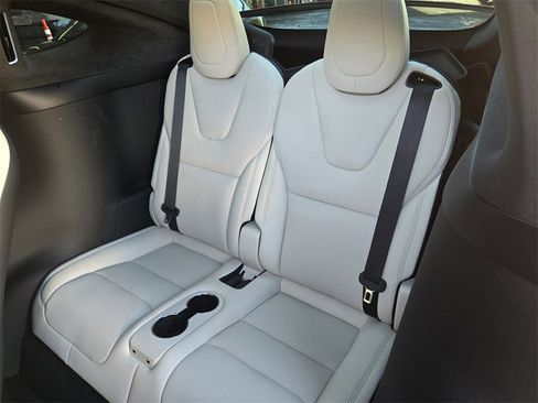 Used 2023 Tesla Model X Plaid image 15