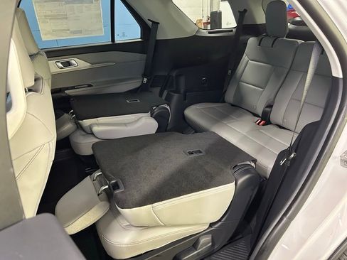 New 2026 Ford Explorer Active w/ Active Comfort Package image 36