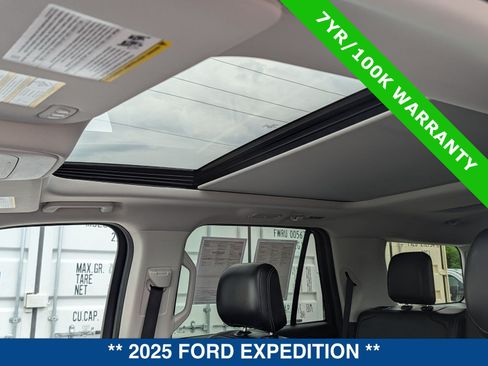 Certified 2025 Ford Expedition Platinum AWD/4WD image 28