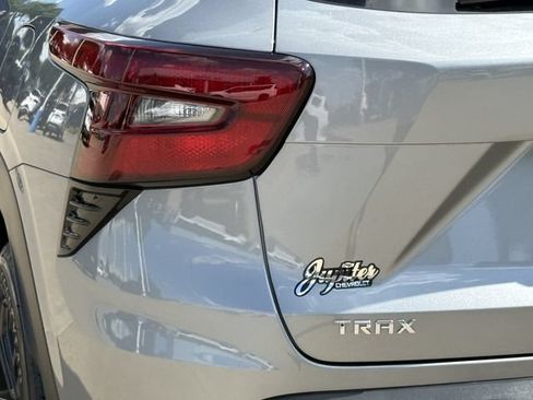Certified 2025 Chevrolet Trax ACTIV FWD image 7