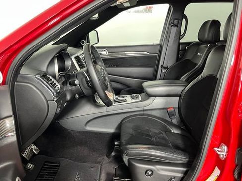 Used 2018 Jeep Grand Cherokee SRT AWD/4WD image 25