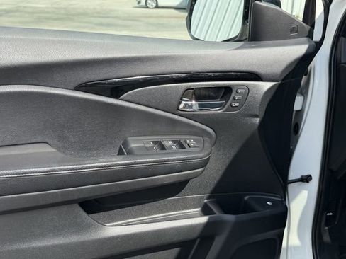 Used 2019 Honda Ridgeline RTL-E image 12