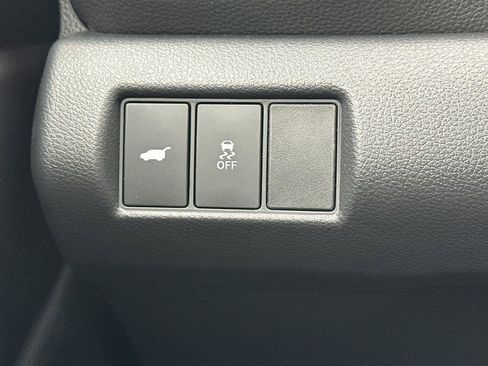 Certified 2025 Honda Pilot Touring image 30