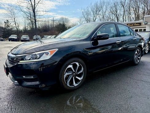 Used 2017 Honda Accord EX-L image 4