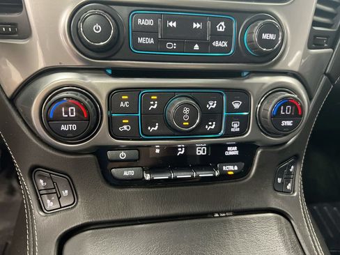 Used 2019 Chevrolet Tahoe Premier AWD/4WD image 17