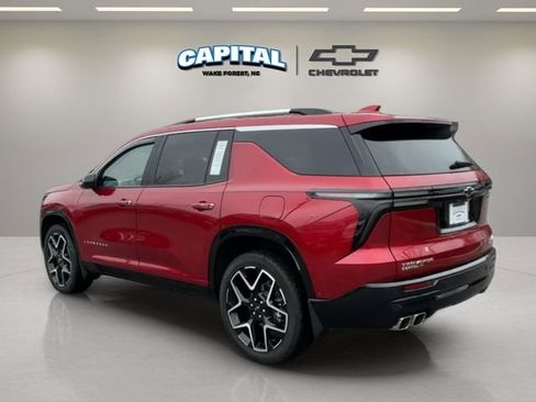 Used 2025 Chevrolet Traverse High Country w/ LPO, Floor Liner Package image 3