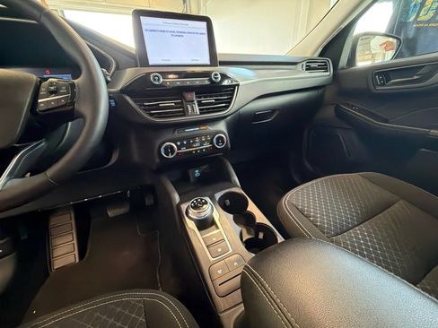 Used 2023 Ford Escape Active AWD/4WD image 23