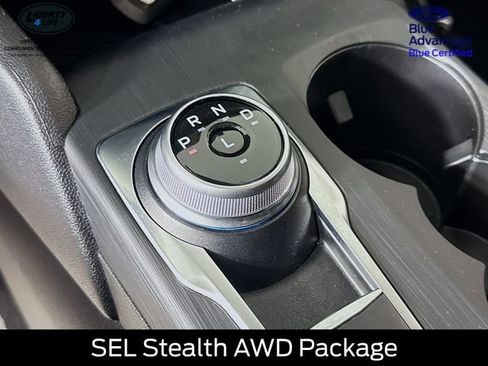 Used 2022 Ford Escape SEL w/ SEL Stealth AWD Package image 17