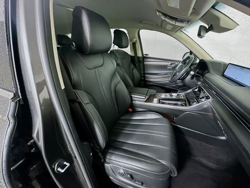 Used 2024 Genesis GV80 2.5T image 31